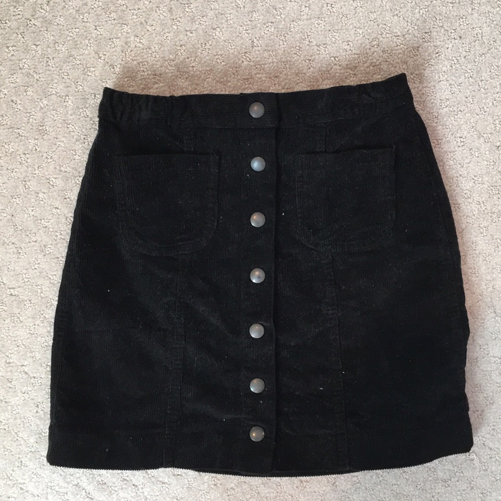 black brandy melville button up mini skirt